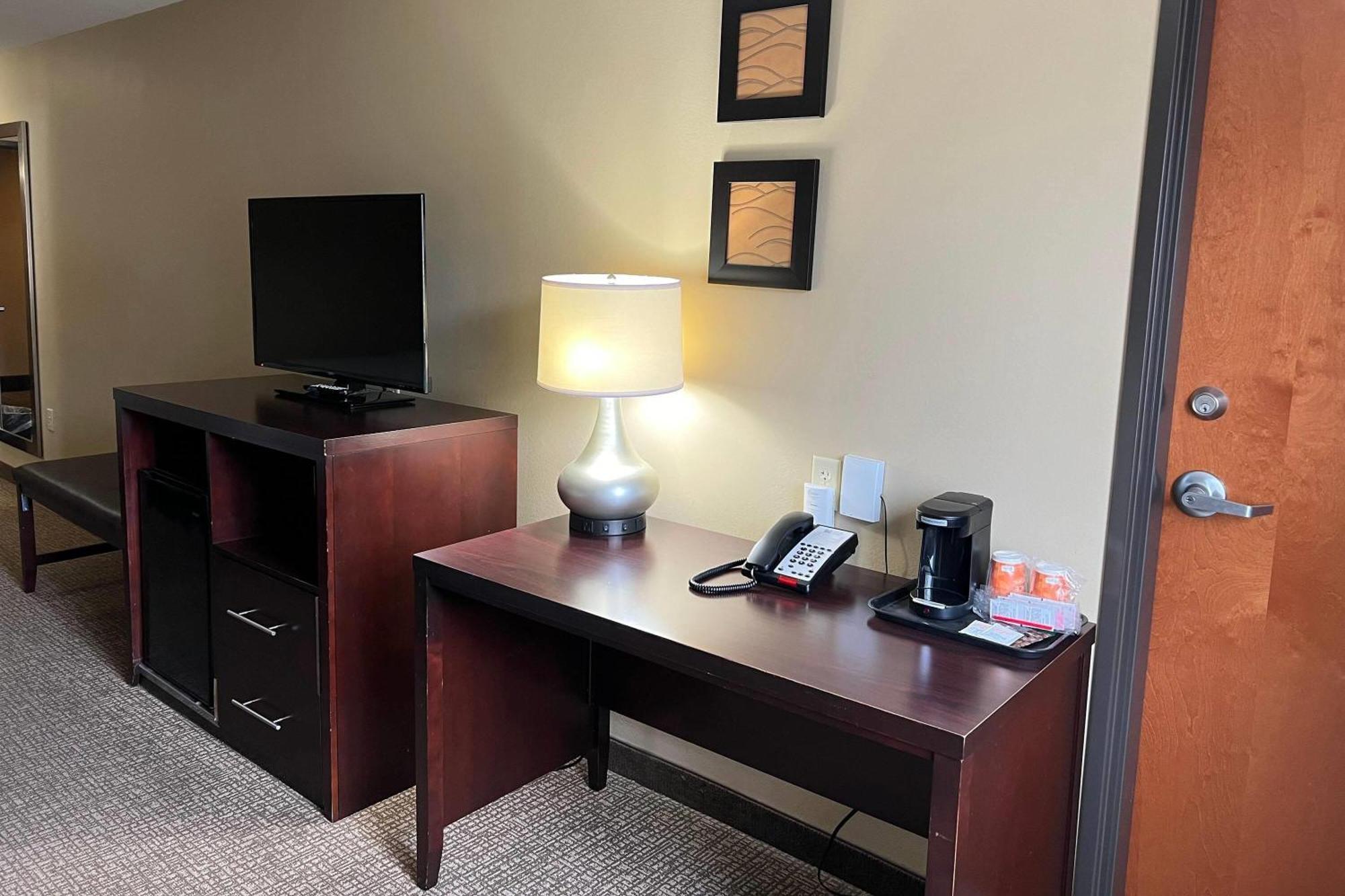 Days Inn & Suites By Wyndham Manheim Lebanon Eksteriør bilde